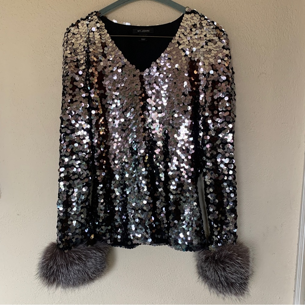 ST JOHN Silver Sequin Top with FOX FUR cuffs detachable SZ 6 NWOT